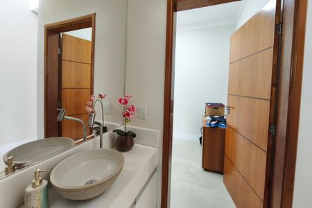 Casa à venda com 325m², 3 quartos e 2 vagasLavabo