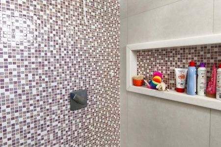 Casa à venda com 325m², 3 quartos e 2 vagasBanheiro Suíte 2