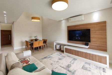 Casa à venda com 325m², 3 quartos e 2 vagasSala 