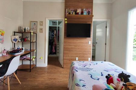 Casa à venda com 325m², 3 quartos e 2 vagasQuarto Suíte 3