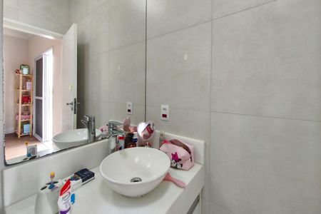 Casa à venda com 325m², 3 quartos e 2 vagasBanheiro Suíte 3