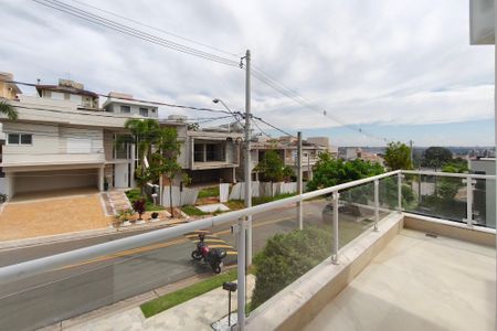 Casa à venda com 325m², 3 quartos e 2 vagasVaranda Suíte