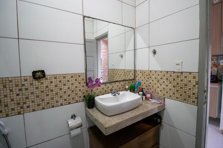 Casa à venda com 160m², 4 quartos e 2 vagasBanheiro