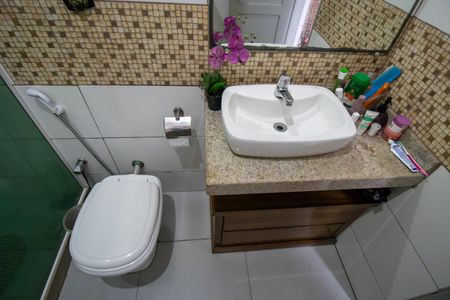 Casa à venda com 160m², 4 quartos e 2 vagasBanheiro