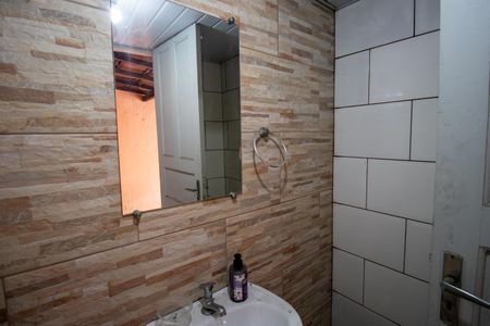 Casa à venda com 160m², 4 quartos e 2 vagasBanheiro de serviço