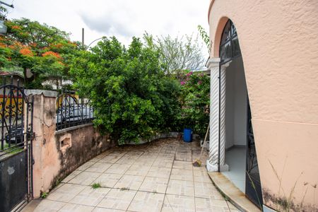 Casa à venda com 160m², 4 quartos e 2 vagasQuintal