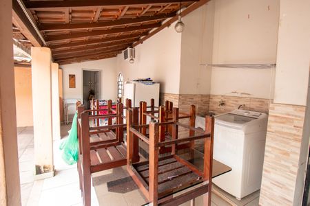 Casa à venda com 160m², 4 quartos e 2 vagasÁrea de Serviço