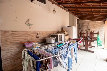 Casa à venda com 160m², 4 quartos e 2 vagasÁrea de Serviço