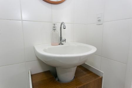 Apartamento à venda com 34m², 2 quartos e sem vaga Apartamento à venda com 34m², 2 quartos e sem vagaBanheiro