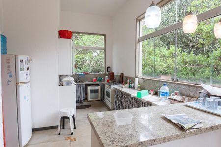 Casa de condomínio à venda com 276m², 3 quartos e 4 vagasCozinha