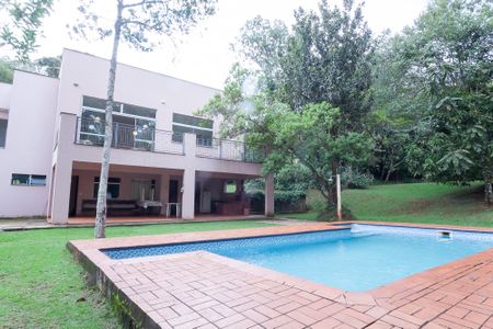 Casa de condomínio à venda com 276m², 3 quartos e 4 vagasPiscina