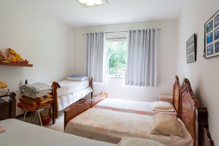 Casa de condomínio à venda com 276m², 3 quartos e 4 vagasQuarto