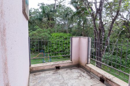 Casa de condomínio à venda com 276m², 3 quartos e 4 vagasVaranda Suíte