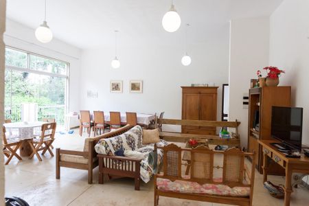 Sala de casa de condomínio à venda com 3 quartos, 276m² em Retiro do Chalé, Brumadinho