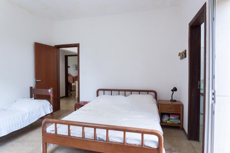 Casa de condomínio à venda com 276m², 3 quartos e 4 vagasSuíte