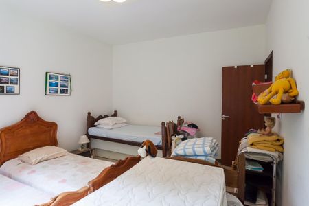 Casa de condomínio à venda com 276m², 3 quartos e 4 vagasQuarto