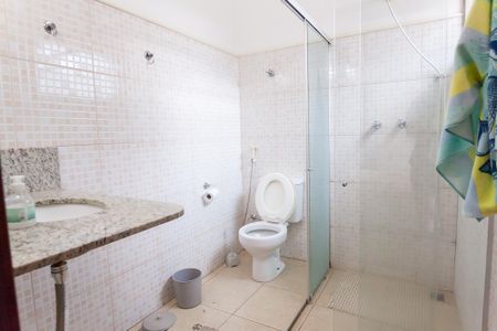 Casa de condomínio à venda com 276m², 3 quartos e 4 vagasBanheiro suíte