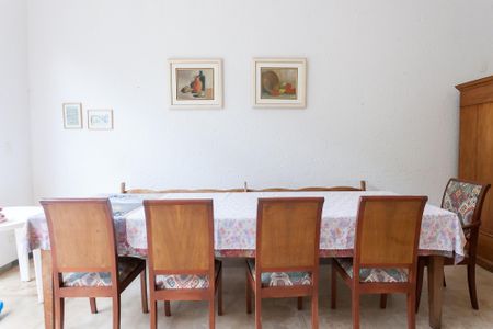 Casa de condomínio à venda com 276m², 3 quartos e 4 vagasSala