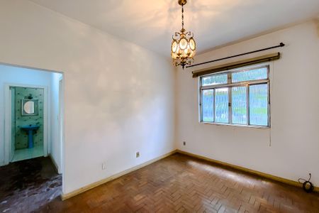 Apartamento à venda com 75m², 2 quartos e 1 vaga Apartamento à venda com 75m², 2 quartos e 1 vagaSala