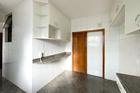 Apartamento à venda com 140m², 4 quartos e 3 vagas Apartamento à venda com 140m², 4 quartos e 3 vagasCozinha