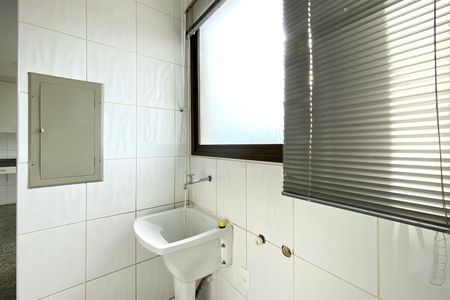 Apartamento à venda com 140m², 4 quartos e 3 vagas Apartamento à venda com 140m², 4 quartos e 3 vagasÁrea de Serviço