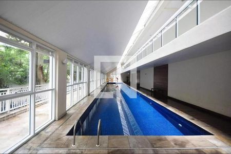 Apartamento à venda com 163m², 3 quartos e 3 vagasÁrea comum - Piscina Coberta