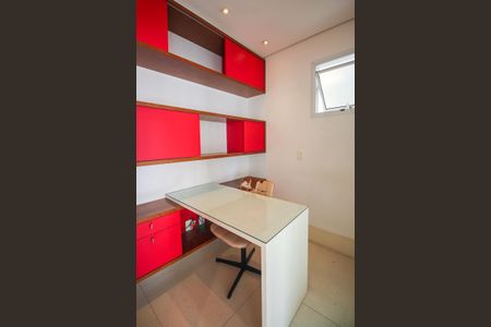 Apartamento à venda com 163m², 3 quartos e 3 vagasEscritório