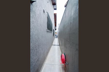 Casa à venda com 170m², 3 quartos e 2 vagasCorredor Lateral 