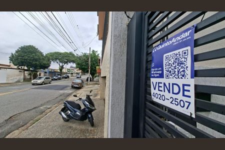 Casa à venda com 170m², 3 quartos e 2 vagasPlaca