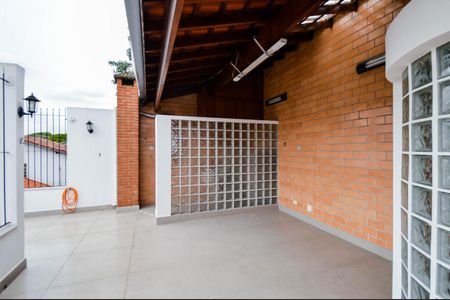 Casa à venda com 170m², 3 quartos e 2 vagasVaranda