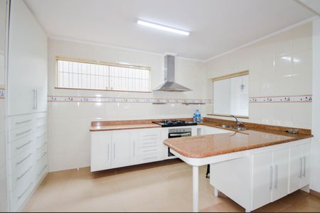 Casa à venda com 170m², 3 quartos e 2 vagasCozinha