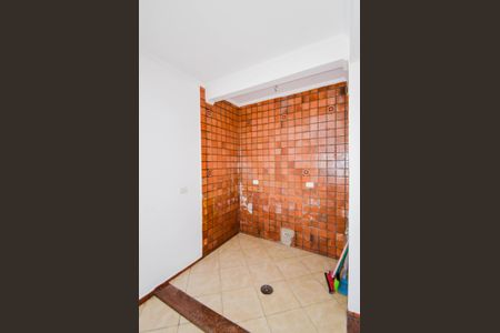 Casa à venda com 170m², 3 quartos e 2 vagasÁrea de Serviço