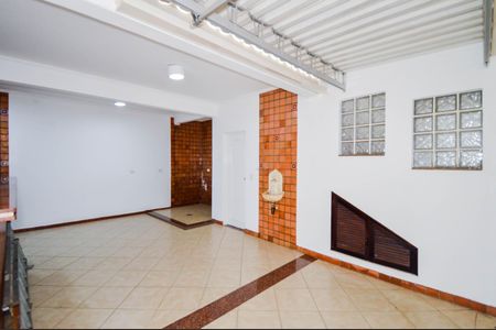 Casa à venda com 170m², 3 quartos e 2 vagasÁrea gourmet