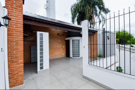 Casa à venda com 170m², 3 quartos e 2 vagasVaranda