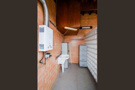 Casa à venda com 170m², 3 quartos e 2 vagasÁrea de Serviço