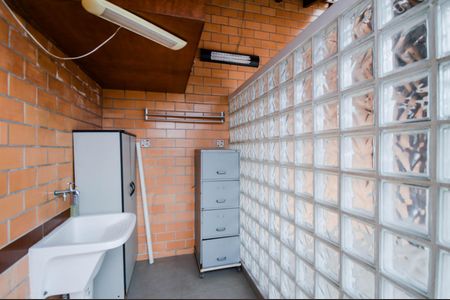 Casa à venda com 170m², 3 quartos e 2 vagasÁrea de Serviço