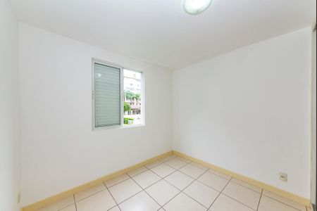 Apartamento à venda com 90m², 3 quartos e 2 vagasQuarto 2