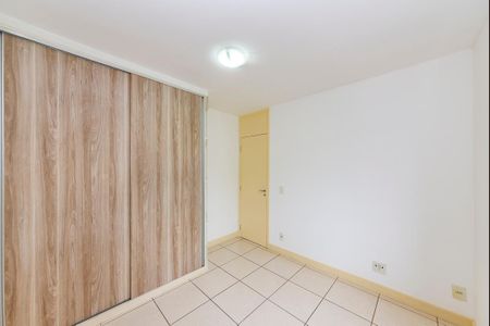 Apartamento à venda com 90m², 3 quartos e 2 vagasQuarto 2
