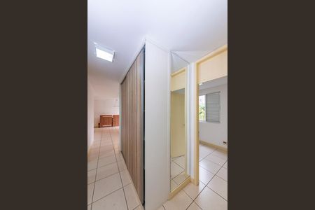 Apartamento à venda com 90m², 3 quartos e 2 vagasCorredor