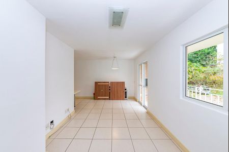 Apartamento à venda com 90m², 3 quartos e 2 vagasSala