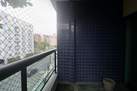 Varanda de apartamento para alugar com 3 quartos, 130m² em Balneario Cidade Atlantica, Guarujá