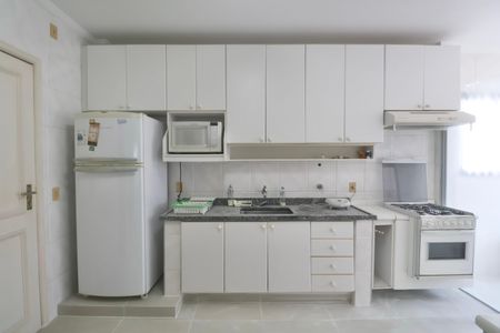 Apartamento para alugar com 130m², 3 quartos e 1 vaga Apartamento para alugar com 130m², 3 quartos e 1 vagaCozinha