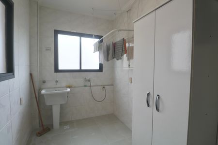 Apartamento para alugar com 130m², 3 quartos e 1 vaga Apartamento para alugar com 130m², 3 quartos e 1 vagaÁrea de Serviço