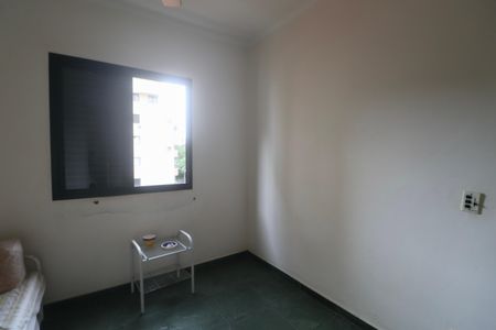 Apartamento para alugar com 130m², 3 quartos e 1 vaga Apartamento para alugar com 130m², 3 quartos e 1 vagaQuarto
