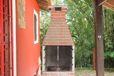 Casa para alugar com 2 quartos, 150m² em Caputera, Cotia