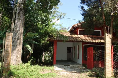 Casa para alugar com 2 quartos, 150m² em Caputera, Cotia