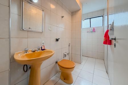 Apartamento à venda com 78m², 2 quartos e sem vagaBanheiro Social