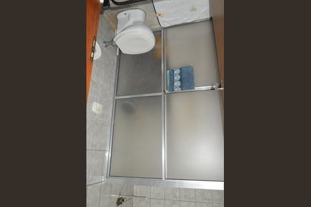 Casa de condomínio para alugar com 210m², 3 quartos e 2 vagasBanheiro de serviço