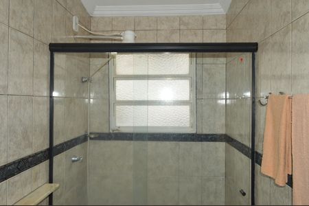 Casa de condomínio para alugar com 210m², 3 quartos e 2 vagasBanheiro da Suíte