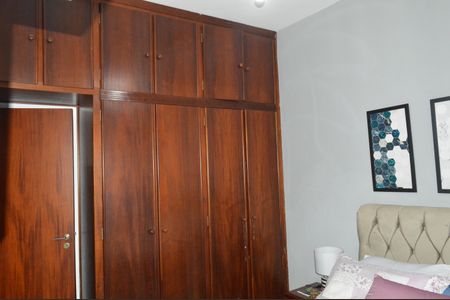 Casa de condomínio para alugar com 210m², 3 quartos e 2 vagasSuíte